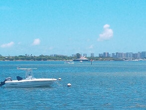 Building Photo - 5600 N Flagler Dr