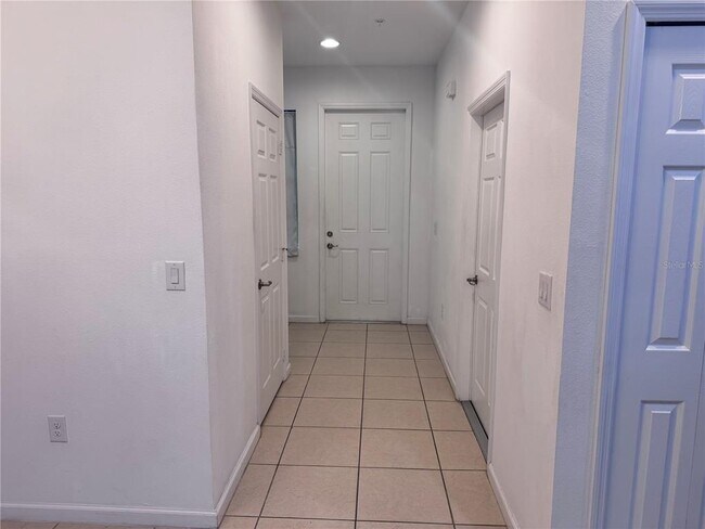 Foto del edificio - 1898 Portofino Meadows Blvd