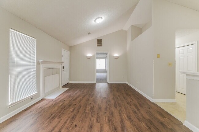 Foto del edificio - 1464 Cain Ct