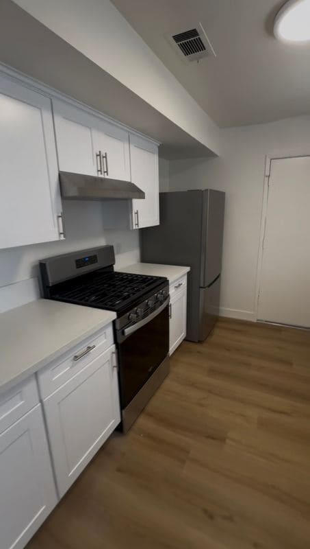 Building Photo - 25981 Cherrywood Dr