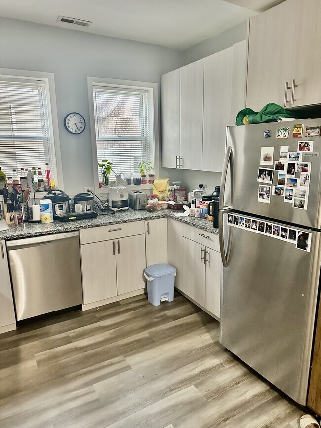 Foto del edificio - 2216 W 24th St