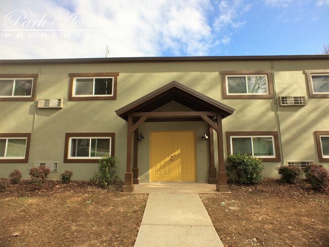 Foto del edificio - 393 Lockheed Ave SE
