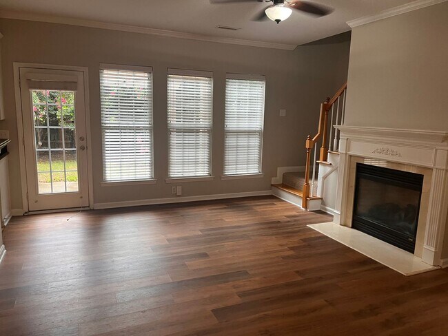 Foto del edificio - Lovely 3 Bedroom Home Minutes from NC State!