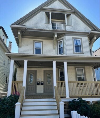 Primary Photo - 105 King St