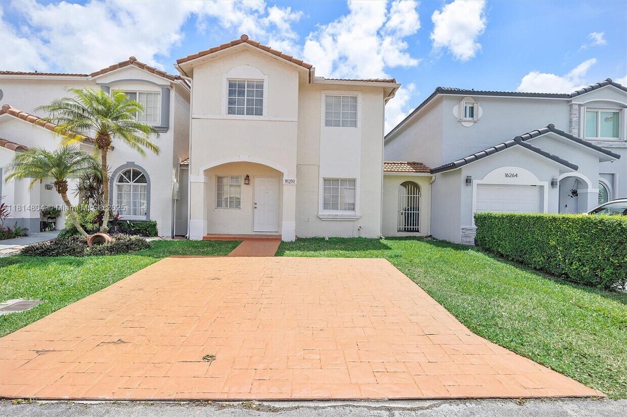 Primary Photo - 16260 SW 97th St