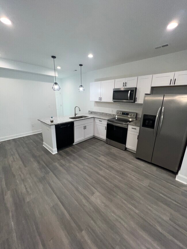 Foto del edificio - 2313 E Madison St