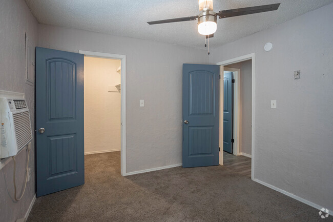 1HAB, 1BA - 550 ft² - Lacarolyn Apartments