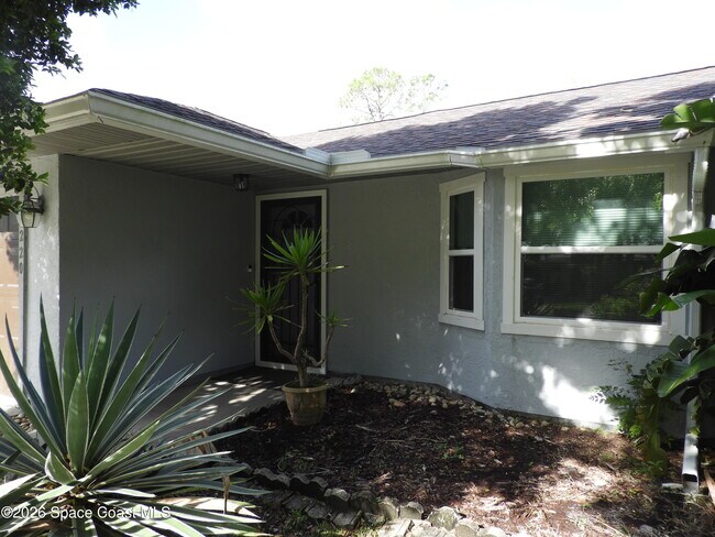 Foto del edificio - 1220 Snowbird Ave NW