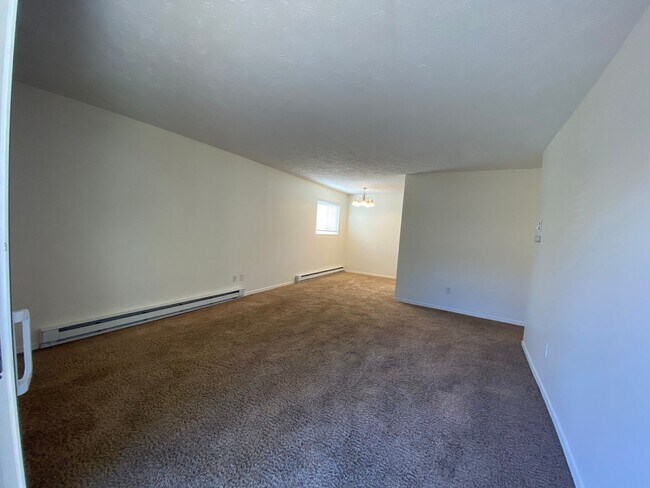 Foto del edificio - 2909-2911 E. 33rd Ave