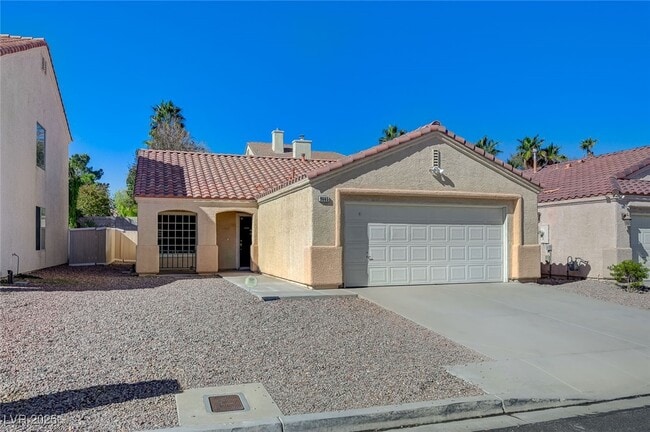 Foto del edificio - 9665 Crystal Ridge Rd