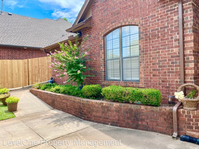 Building Photo - 4 br, 3 bath House - 1520 Two Bridge Drive