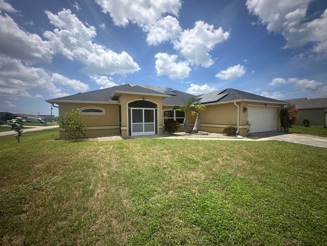 4 Bedroom plus Den - 2 Bathrooms - 2 Car G... - 4 Bedroom plus Den - 2 Bathrooms - 2 Car G... House