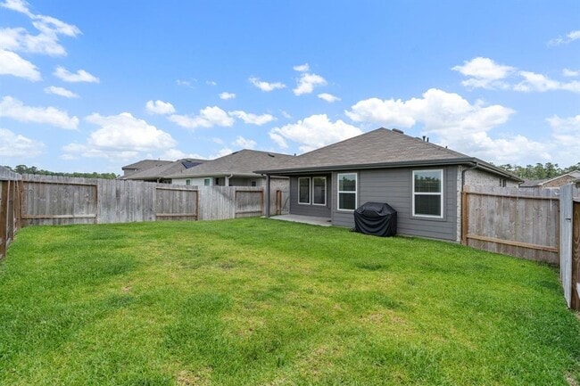 Building Photo - 24335 Saddlestone Green Dr