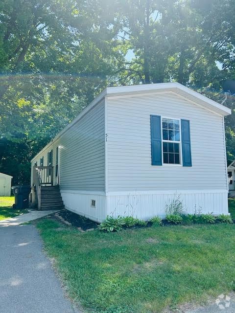Building Photo - 51 Hosner Dr