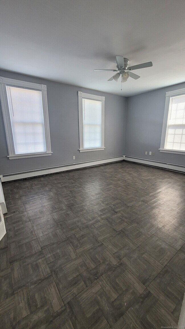 45 Ward St Unit 2nd Floor, Wallingford, CT 06492 Room for Rent in