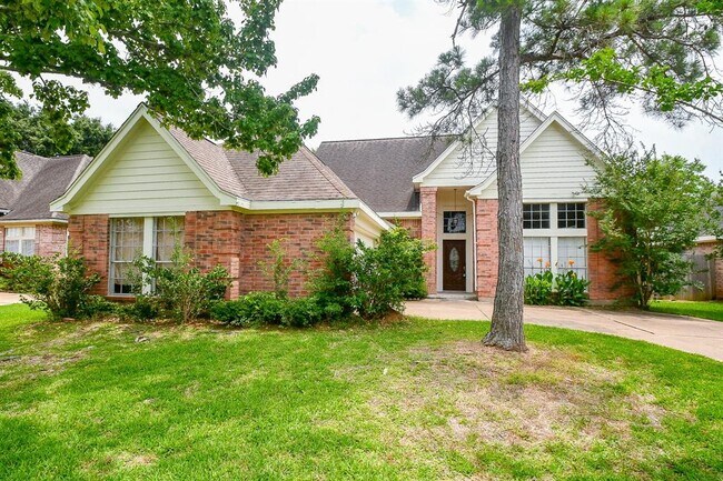 Building Photo - 2915 Pepperwood Dr