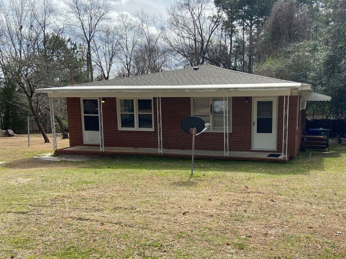 Primary Photo - 116 Oates Dr