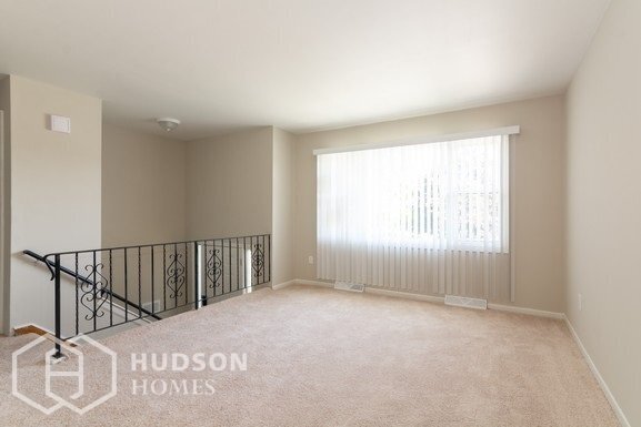 Foto del edificio - AVAILABLE NOW! - 1768 Noble Street, Gary, ...