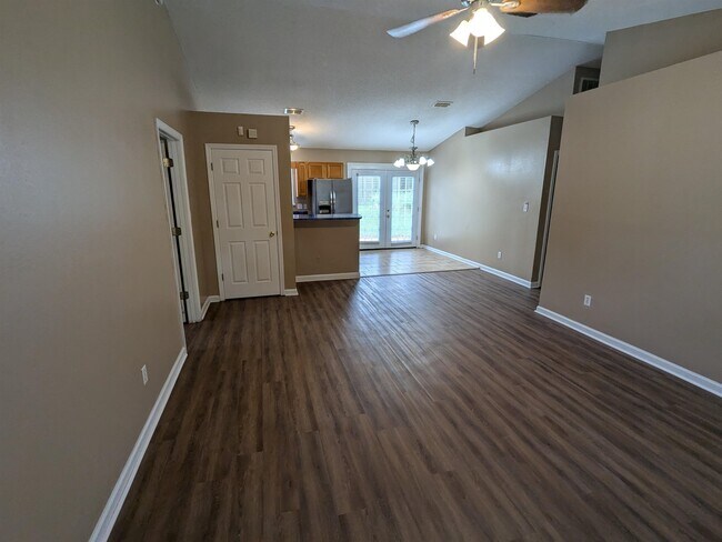 Foto del edificio - 3100 Dunkeld Ct