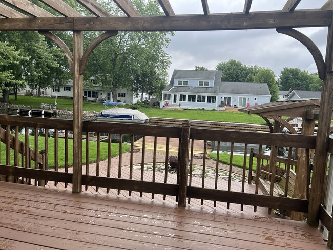 Multi level deck - 2104 Hazel St