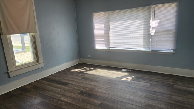 Foto del edificio - 508 E Market St