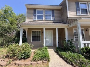 Building Photo - 442 Stanley Ave