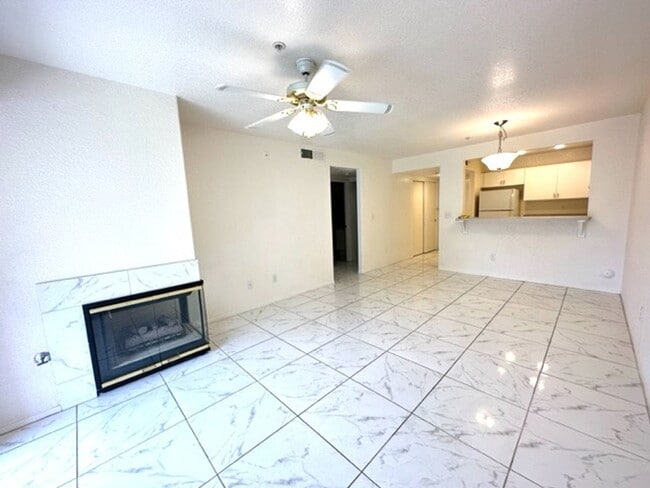 Building Photo - Southwest Las Vegas Condo. 1st Floor. 1 be...