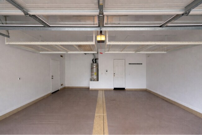 Photo - 16080 Begonia Ave House