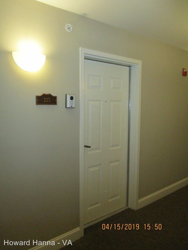 Building Photo - 2 br, 2 bath House - 140 Springer Lane #223