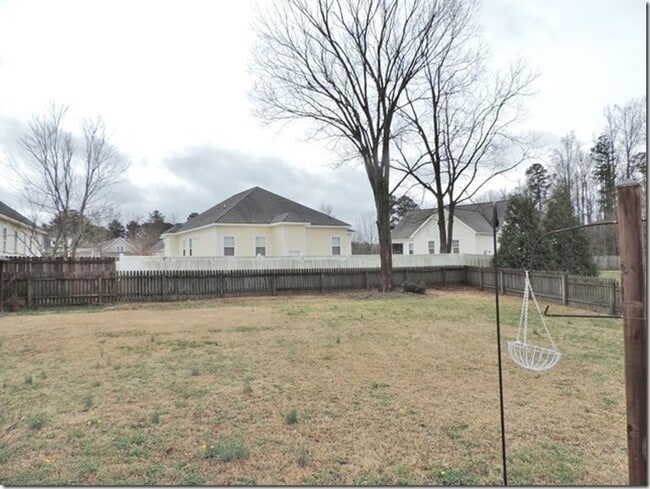 Building Photo - 2525 Stedman Dr NW