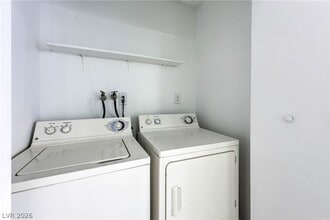 Building Photo - 1481 Living Desert Dr