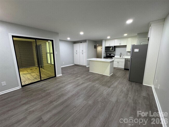 Foto del edificio - 2501 Kilborne Dr