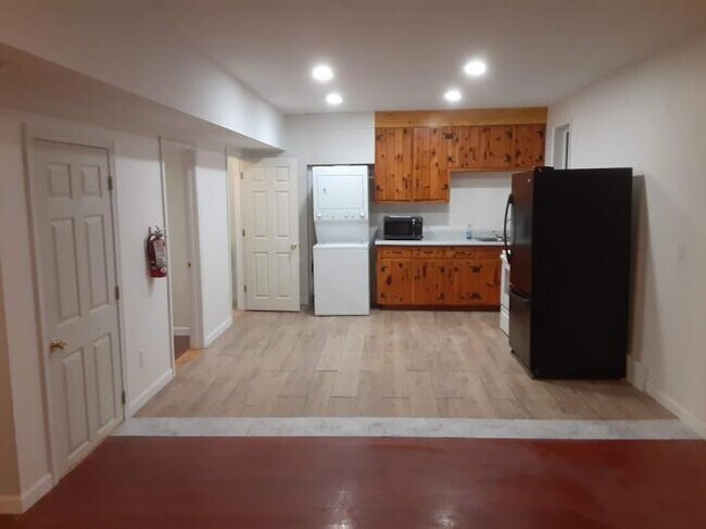 Building Photo - 2 bedroom in Kennebunk ME 04043