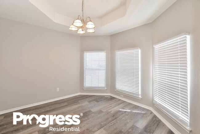 Foto del edificio - 717 Rockett Ln