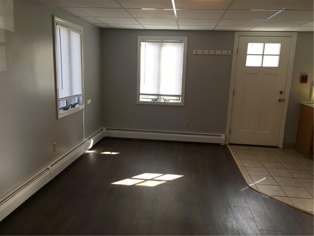 1422 Warwick Ave Unit Lower, Warwick, RI 02888 Room for Rent in