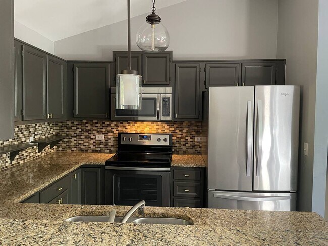 Kitchen - 838 Madison Ave