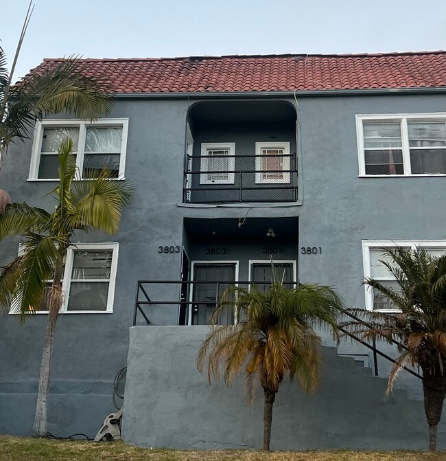 Building Photo - 3801 1/2 Montclair St