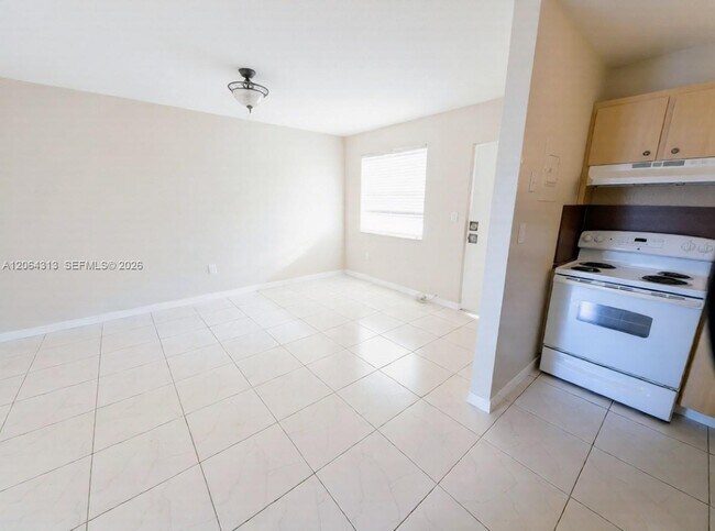 Foto del edificio - 1525 NW 19th Terrace