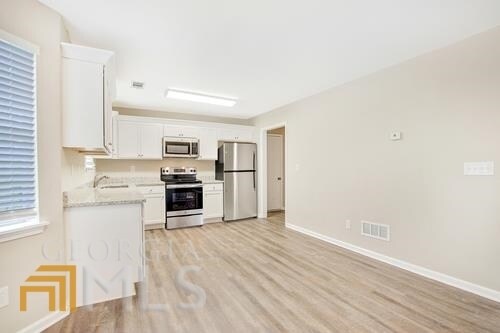 Building Photo - 6590 Smoke Ridge Dr