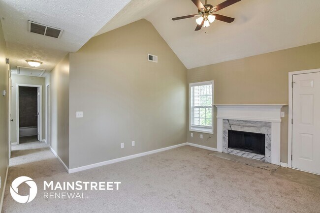 Foto del edificio - 5516 Mayfair Crossing Dr
