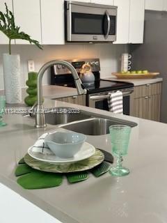 Foto del edificio - 10111 W Sunrise Blvd
