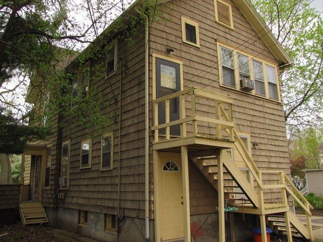 Primary Photo - 502 N Prairie St