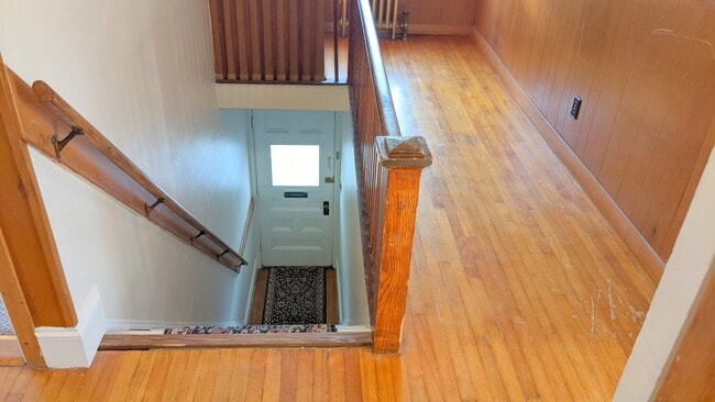 Building Photo - 10 Gustin Ave