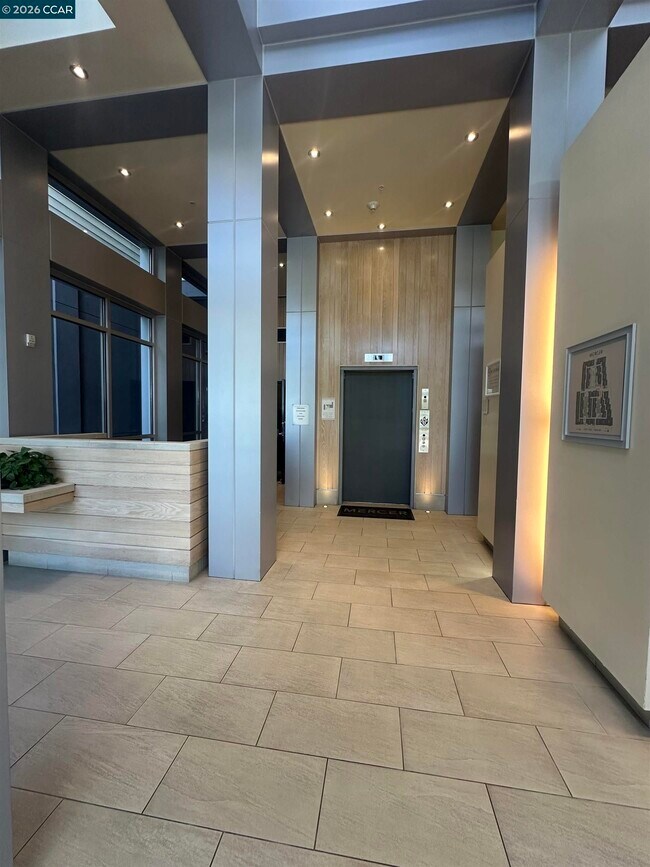 Foto del edificio - 1655 N California Blvd