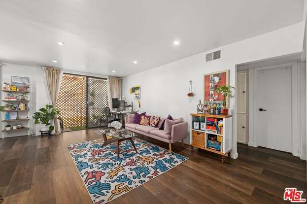 Building Photo - 1750 Camino Palmero St