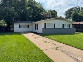 Building Photo - 1624 Patricia Dr