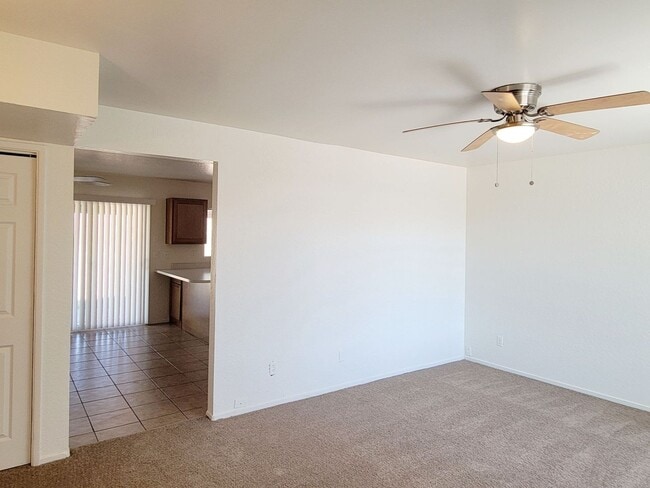 Building Photo - 3702 S Avenida De Las Palmas