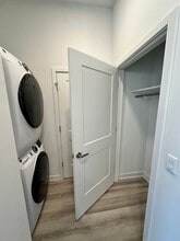 Interior Photo - The Roy