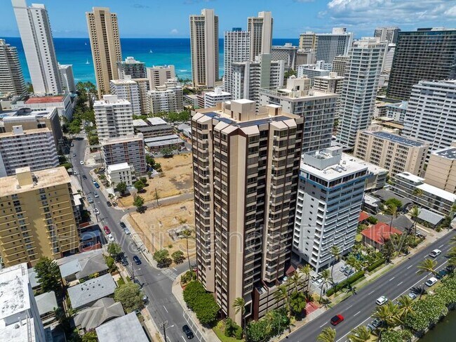 Foto del edificio - 320 Lili?uokalani Ave