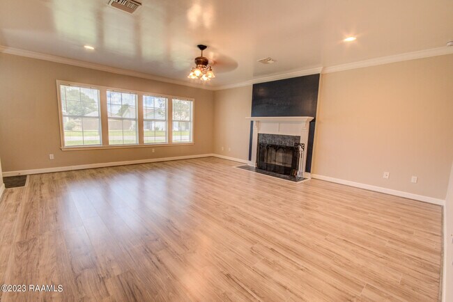 Building Photo - 210 Morningside Dr
